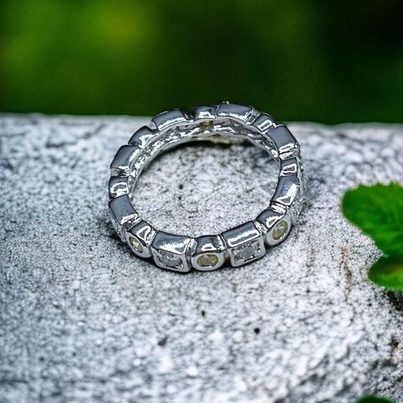 🌺Vintage Sterling CZ & Peridot Ring - Picture 9 of 11